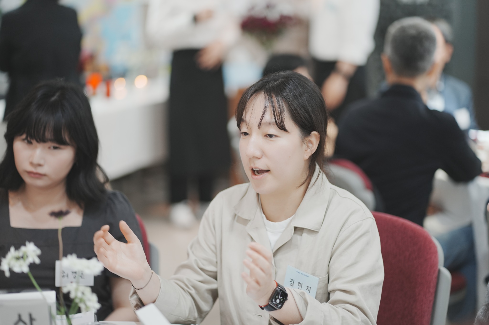 식탁에서 삶을 나누는 참가자